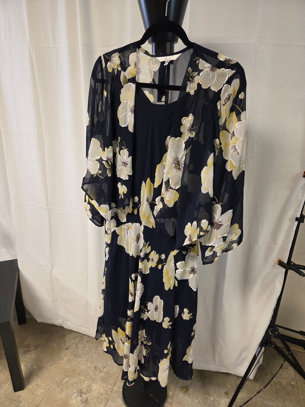 Signature by Robbie Bee Navy Floral Midi Dress with Cream & Yellow Blooms